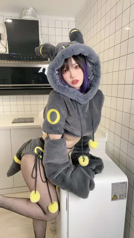 月之伊布 - 狐洛洛子