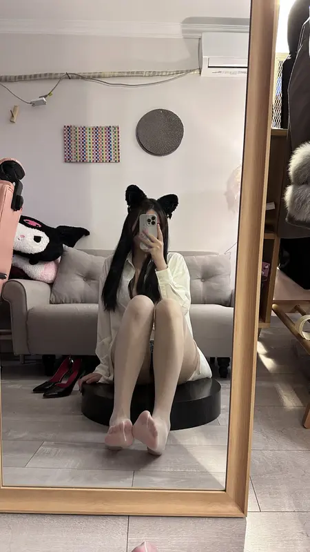 纯欲妹纸 - 玫桃泡芙